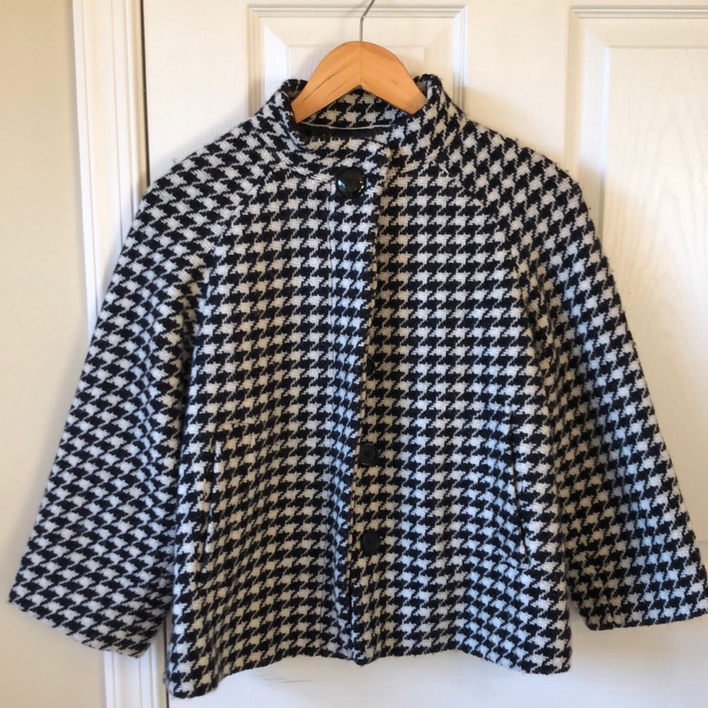 Banana Republic houndstooth classic swing coat